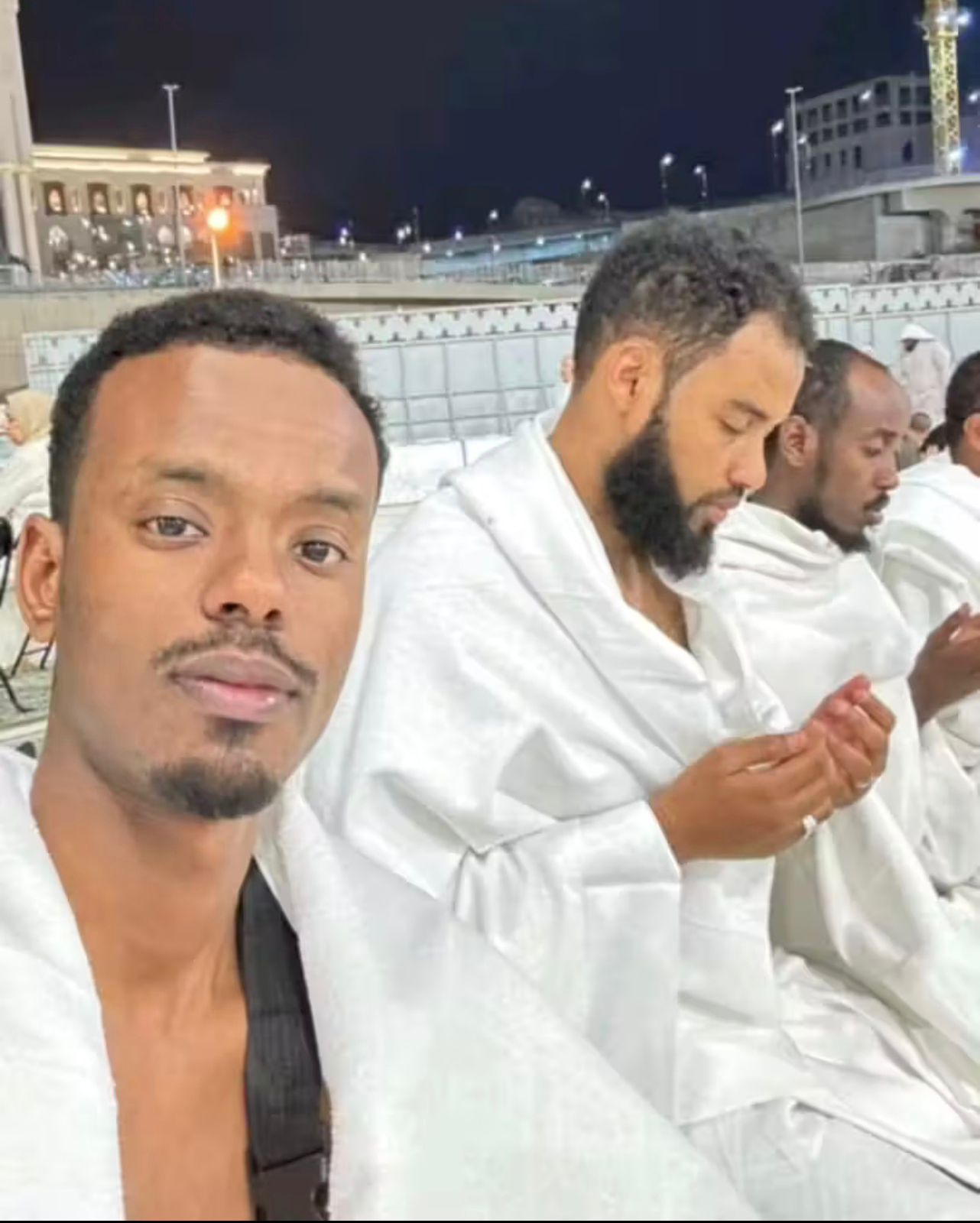 Awaare Umrah services